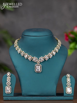 Zircon necklace with cz stones in gold finish