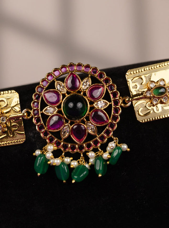 Antique self embossed hip belt with kemp & kundan stones and pearl & green  beads hangings