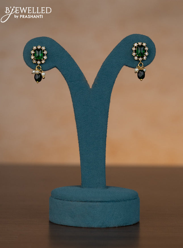 Invisible chain with emerald & kundan stones and pearl & green beads hangings