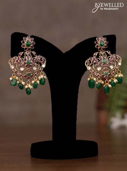 Necklace with kundan stones and natural beads & pearl hangings in victorian finish