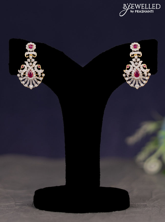 Zircon necklace manga pattern with ruby and cz stones in gold finish