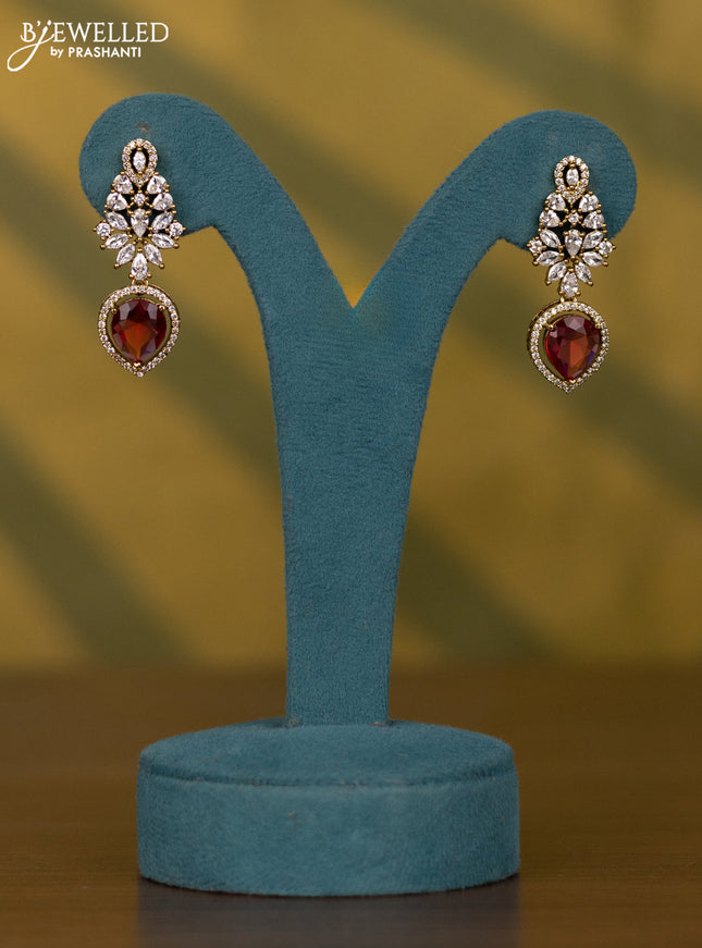 Necklace with ruby and kundan stones in victorian finish