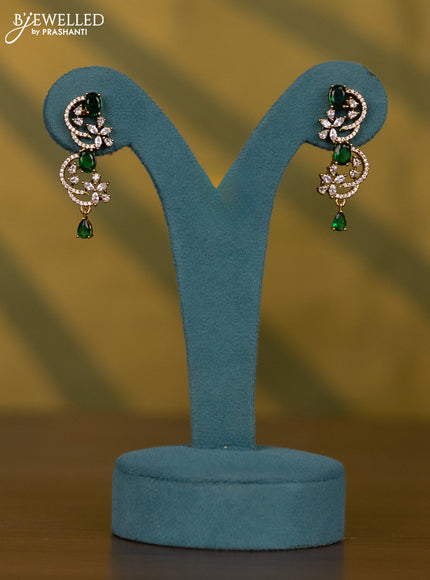 Necklace with emerald and cz stones in victorian finish
