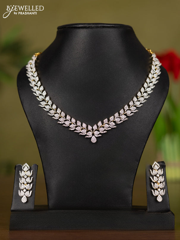 Zircon necklace with cz stones in gold finish