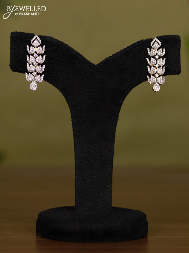 Zircon necklace with cz stones in gold finish