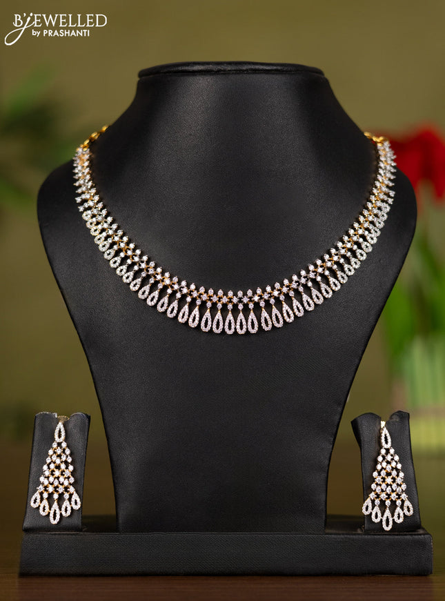 Zircon necklace with cz stones in gold finish