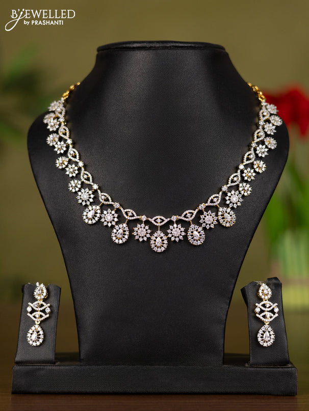 Zircon necklace with cz stones in gold finish