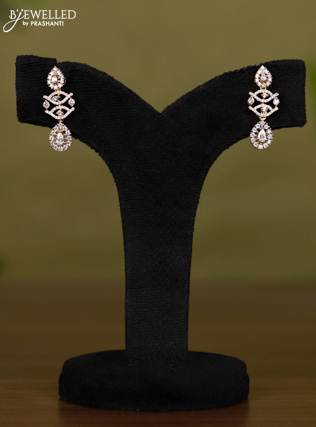 Zircon necklace with cz stones in gold finish
