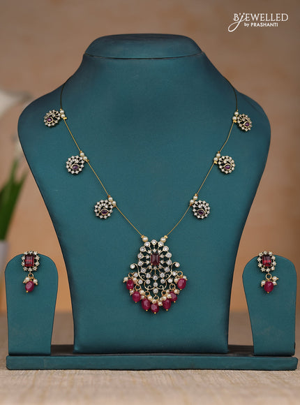Invisible chain with dark pink stones and beads victorian finish