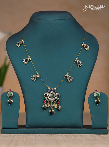 Invisible chain with multicolor stones in victorian finish