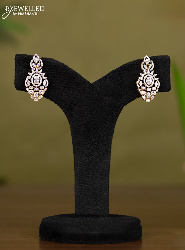 Zircon necklace with cz stones in gold finish