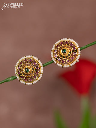 Antique earring circle design in kemp stones and white beads