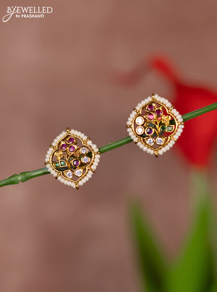 Antique earring plant design in kemp stones and white beads