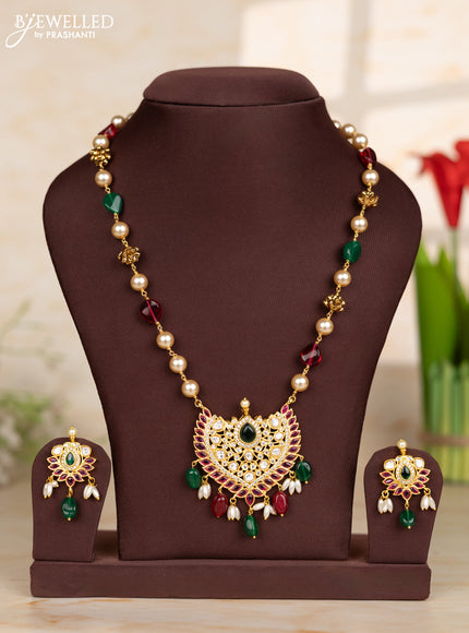 Beaded necklace with pendant in multicolor stones in victorian finish