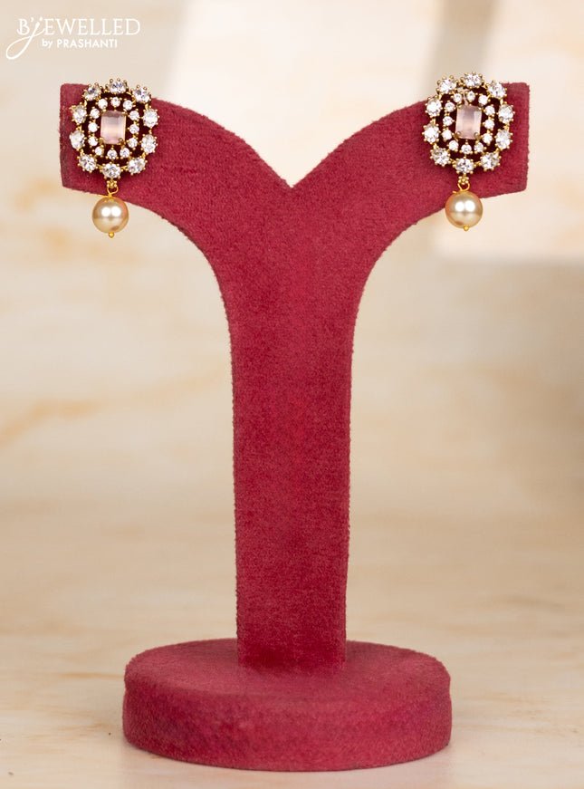 Beaded pink necklace with deer design in victorian finish