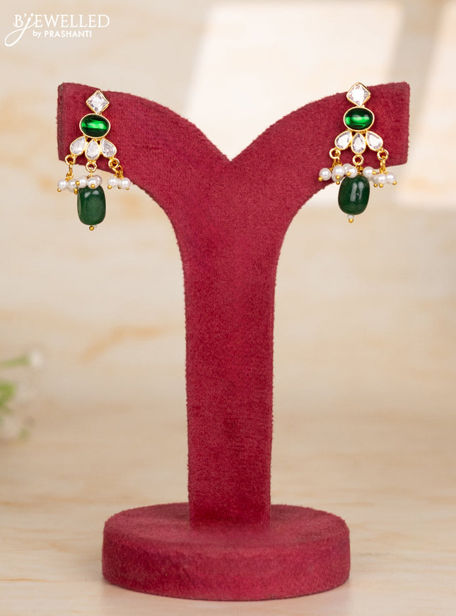 Beaded green necklace with floral pendant in victorian finish