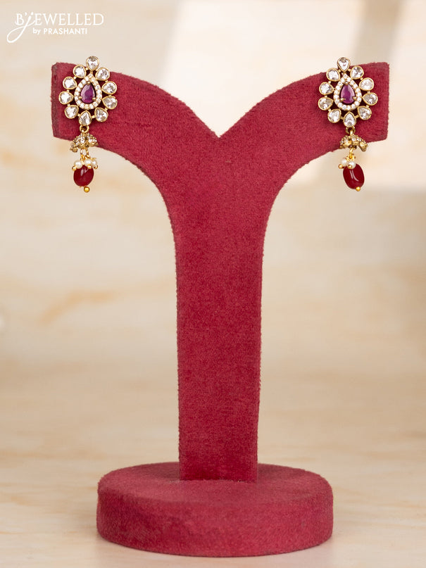 Beaded maroon necklace with tear drop shape pendant in victorian finish