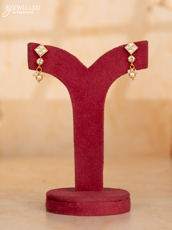 Pearl multilayer necklace with kundan stones and pearl hangings