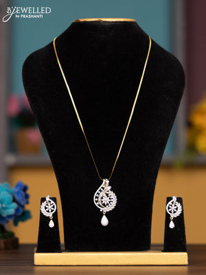 Antique chain with cz stones pendant