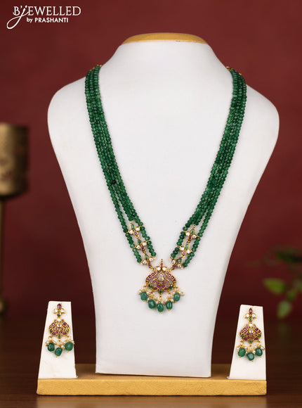 Beaded multilayer green necklace with kemp,cz stones and pearl hangings