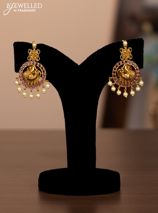 Antique Haram with bottumala and annapakshi design with kemp and pearl hangings