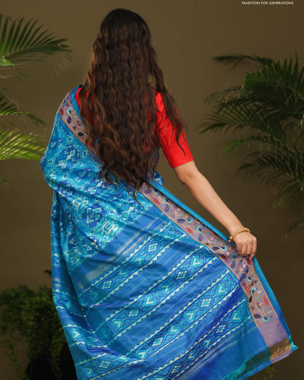 Dual shade of blue Pochampally Silk with Border Embroidery