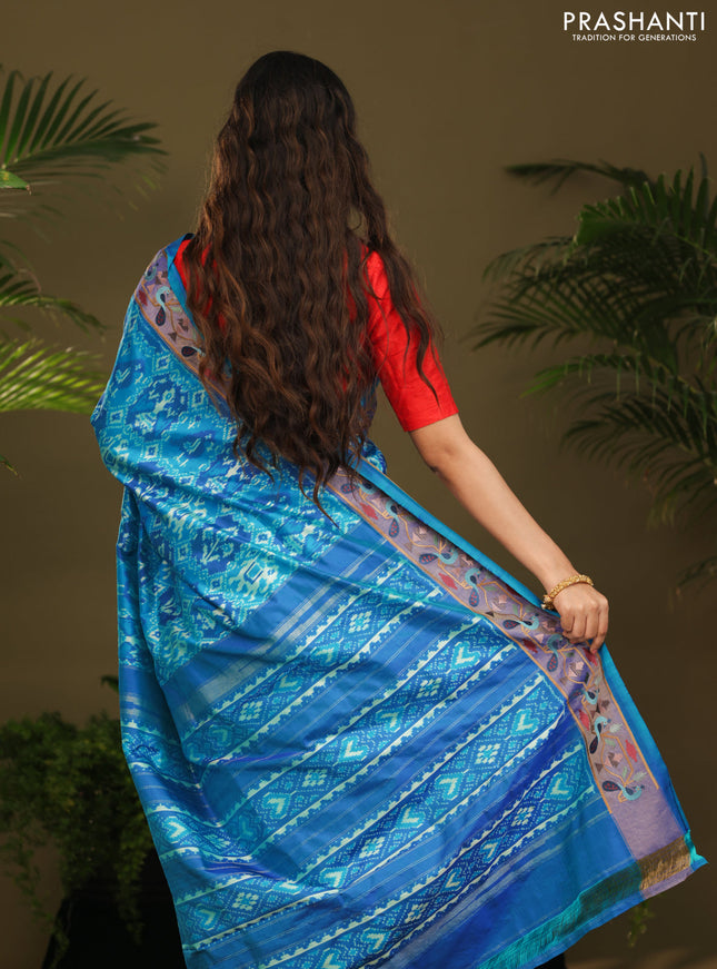 Dual shade of blue Pochampally Silk with Border Embroidery