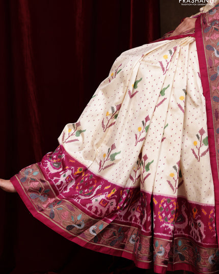 Off white-Magenta PInk Pochampally Silk Saree With Broder Embroidery