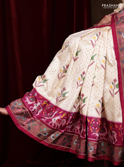 Off white-Magenta PInk Pochampally Silk Saree With Broder Embroidery