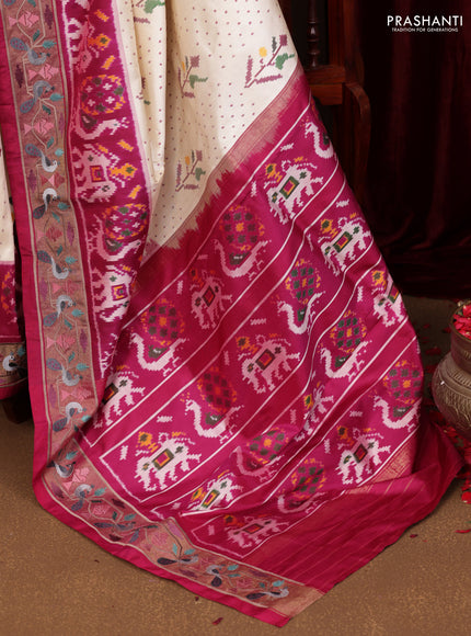 Off white-Magenta PInk Pochampally Silk Saree With Broder Embroidery