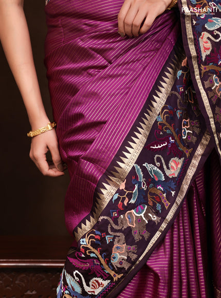 Magenta pink -Deep wine Pure kanchipuram silk saree with Border Embroidery