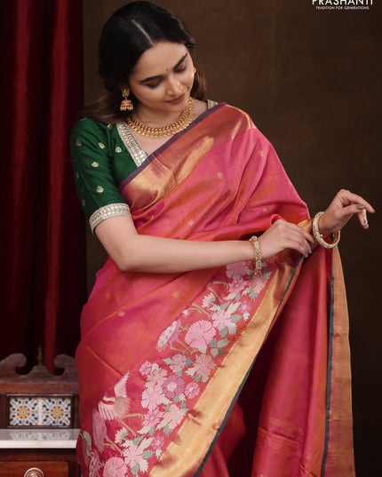 Dual Shade of Pinkish Orange-Green Pure kanchipuram silk saree With Zari Buttas & Border Embroidery