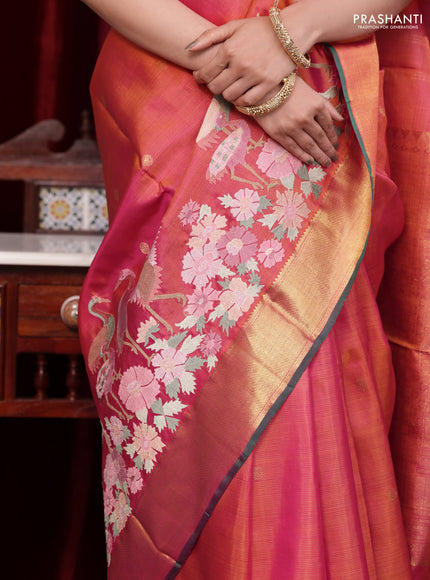 Dual Shade of Pinkish Orange-Green Pure kanchipuram silk saree With Zari Buttas & Border Embroidery
