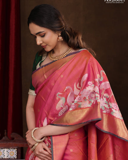 Dual Shade of Pinkish Orange-Green Pure kanchipuram silk saree With Zari Buttas & Border Embroidery