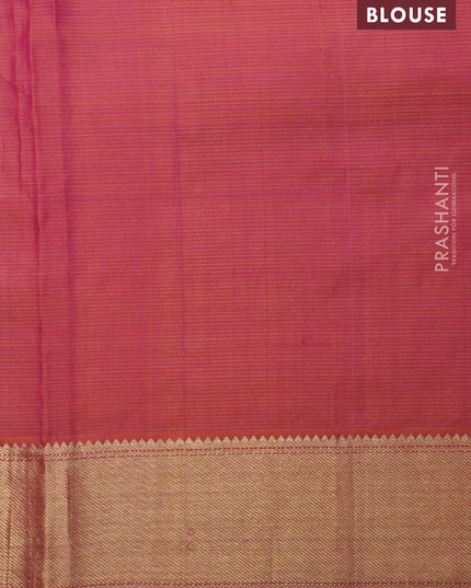 Dual Shade of Pinkish Orange-Green Pure kanchipuram silk saree With Zari Buttas & Border Embroidery