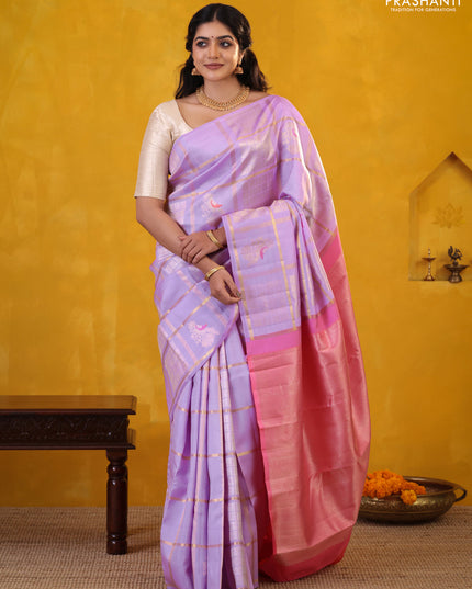 Lavender-Peach Pink Pure kanchipuram silk saree With Allover zari checked pattern