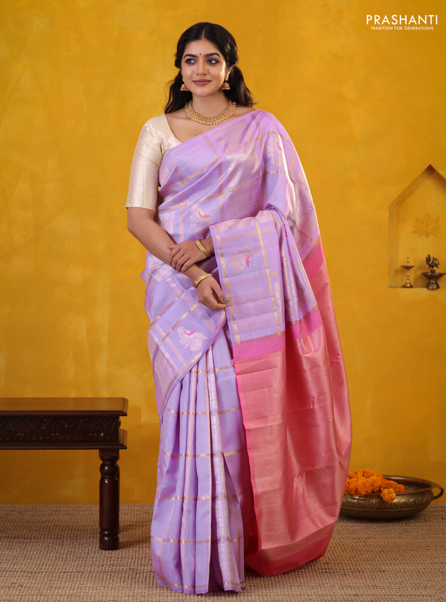 Lavender-Peach Pink Pure kanchipuram silk saree With Allover zari checked pattern