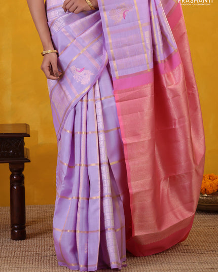 Lavender-Peach Pink Pure kanchipuram silk saree With Allover zari checked pattern