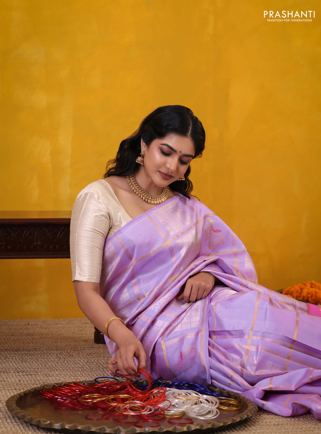 Lavender-Peach Pink Pure kanchipuram silk saree With Allover zari checked pattern