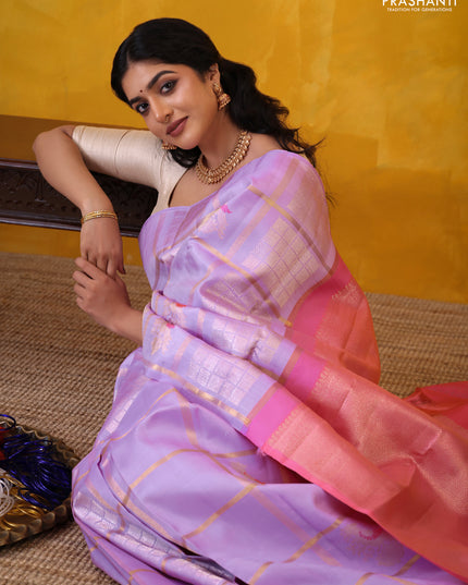 Lavender-Peach Pink Pure kanchipuram silk saree With Allover zari checked pattern