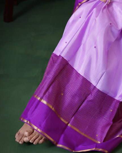 Lavender-Purple Pure Kanchipuram Silk Saree With Thread woven buttas & Long Zari Border