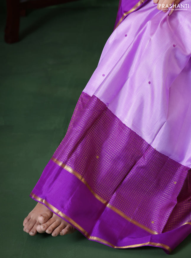 Lavender-Purple Pure Kanchipuram Silk Saree With Thread woven buttas & Long Zari Border