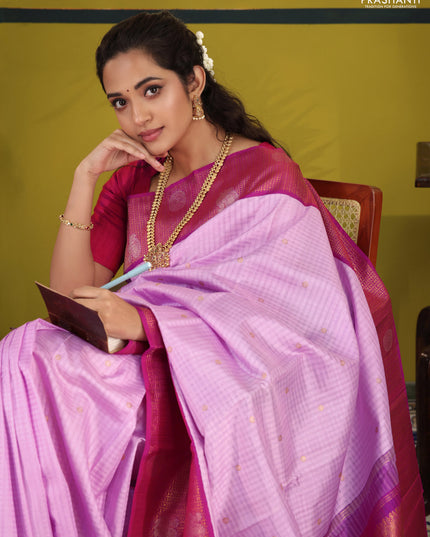 Light pink-Pink Pure kanchipuram silk saree with zari woven buttas & long zari woven border