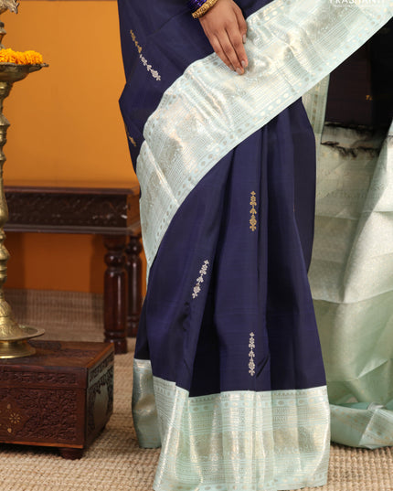 Navy blue-Pastel blue Pure kanchipuram silk saree With zari woven buttas & rich zari border