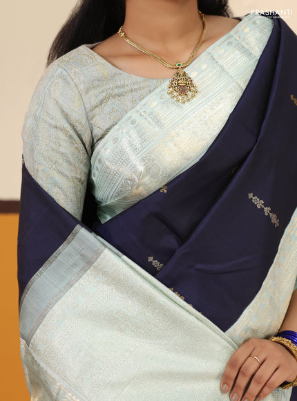 Navy blue-Pastel blue Pure kanchipuram silk saree With zari woven buttas & rich zari border