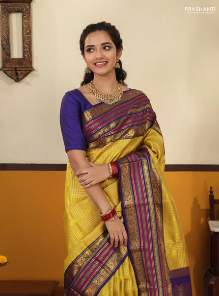 Yellow-blue Pure kanchipuram silk saree With zari checked pattern & long zari woven border