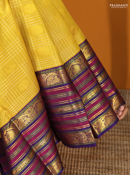 Yellow-blue Pure kanchipuram silk saree With zari checked pattern & long zari woven border