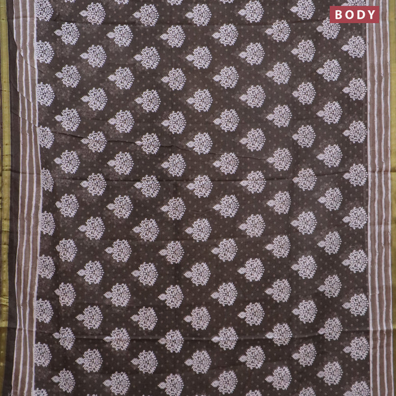 Mul cotton saree grey shade with allover butta prints and small zari woven border
