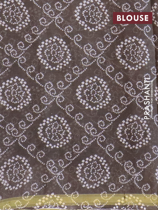 Mul cotton saree grey shade with allover butta prints and small zari woven border