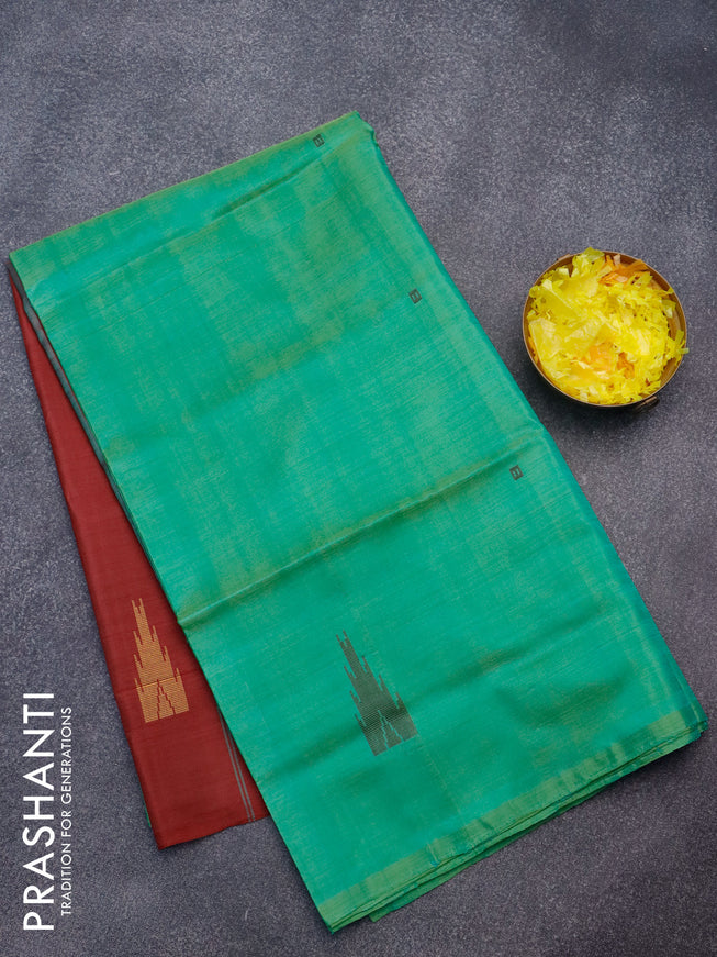 Banana pith saree dual shade of green and maroon with thread woven buttas in borderless style